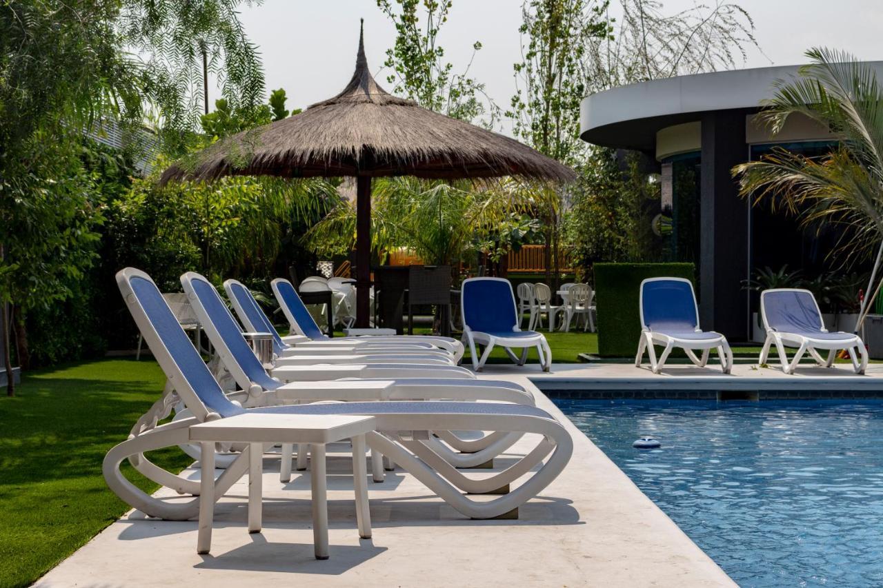 Hotel Los Alpes Cipreses Asuncion Exteriör bild